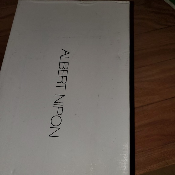 Albert Nipon Grey suede heels - Picture 2 of 7